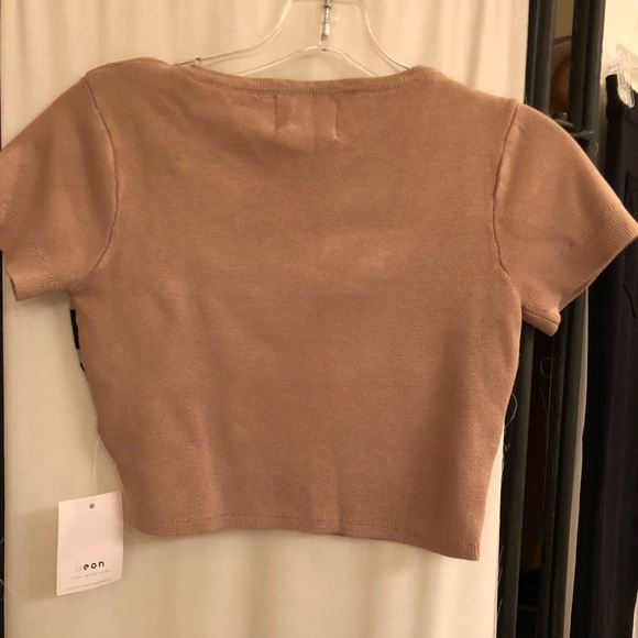 Cute Crop Top - Picture 3 of 3